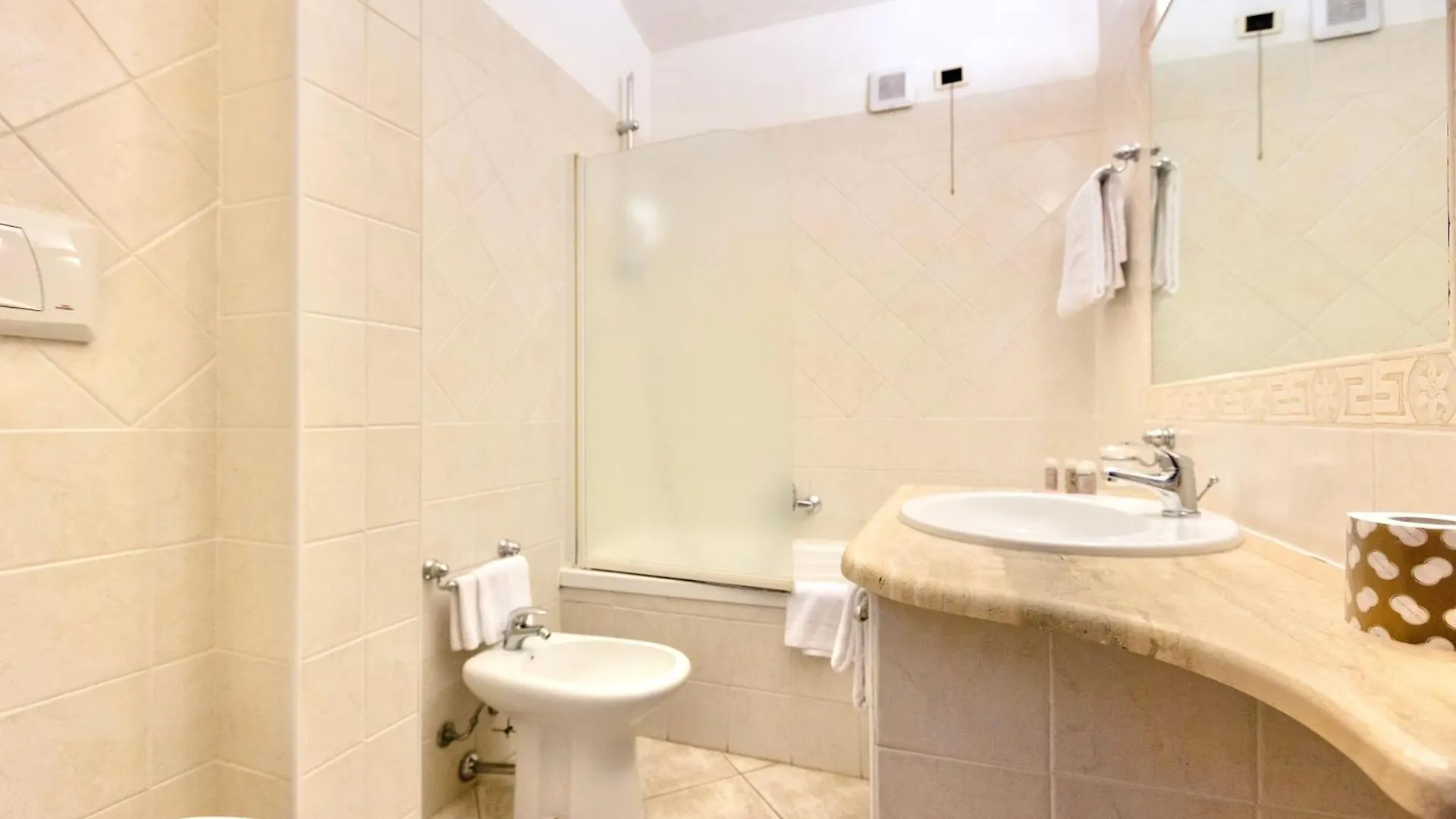 Hotel With Swimming Pool In Arborea Just 650 Meters From The Sea Itálie